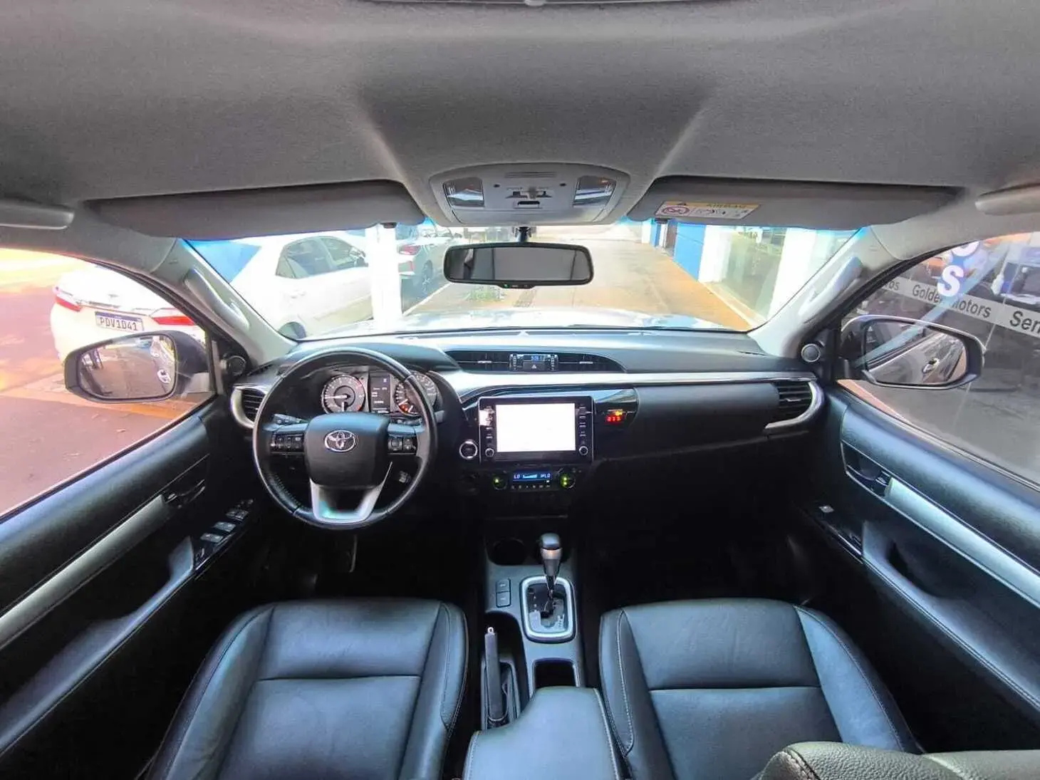 galeria HILUX