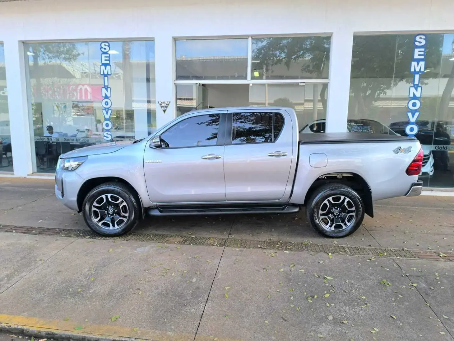 galeria HILUX