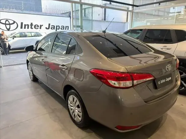 Toyota YARIS 1.5 16V FLEX SEDAN XL MULTIDRIVE