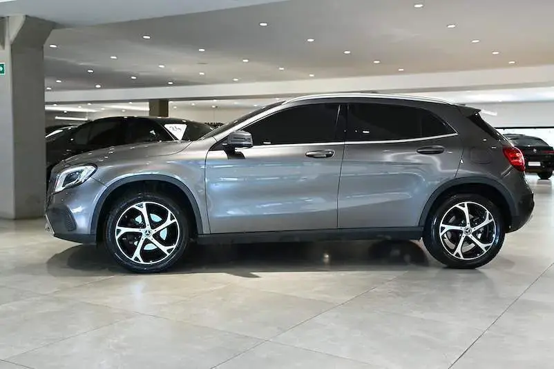 galeria GLA 200
