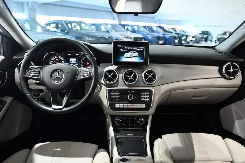 galeria GLA 200