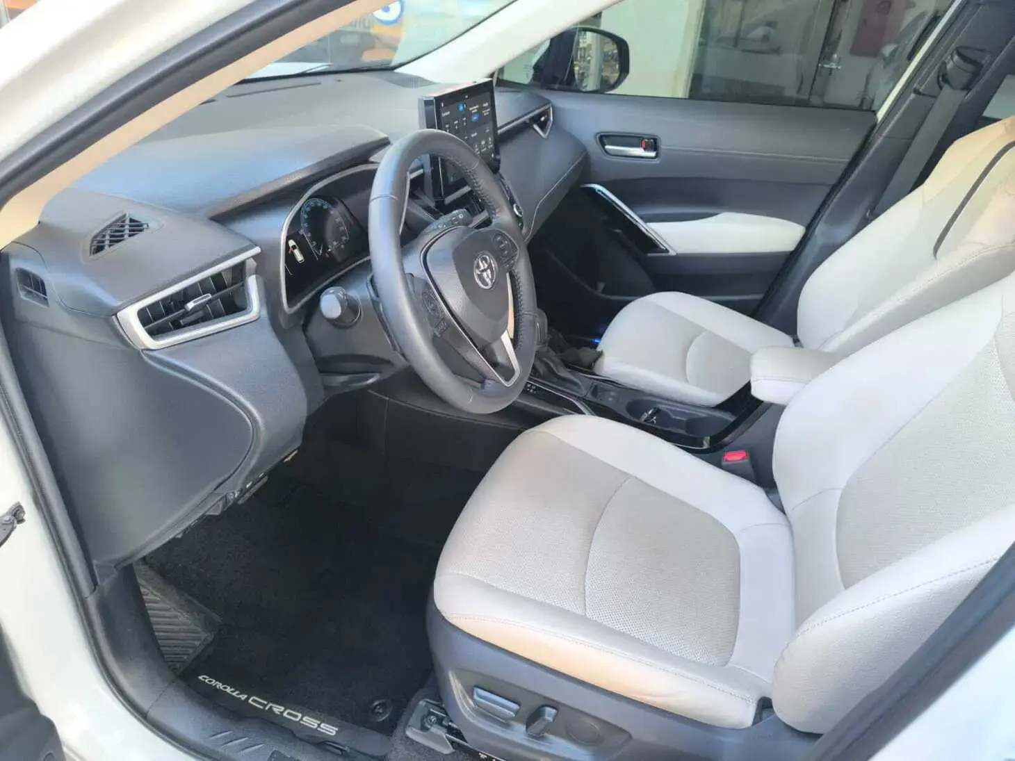 galeria COROLLA CROSS