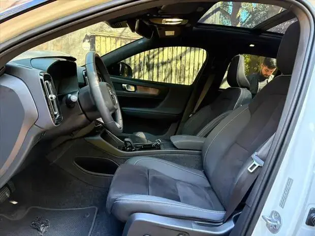 Volvo XC40 P6 RECHARGE ELECTRIC PLUS