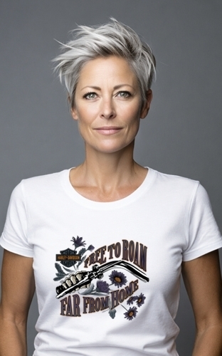 galeria CAMISETA FEMININA NACIONAL RIDING FAR