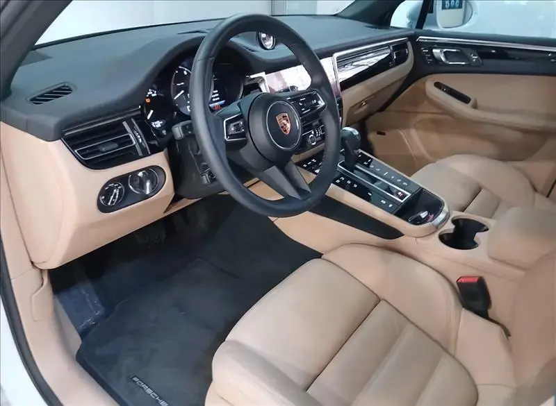 galeria MACAN