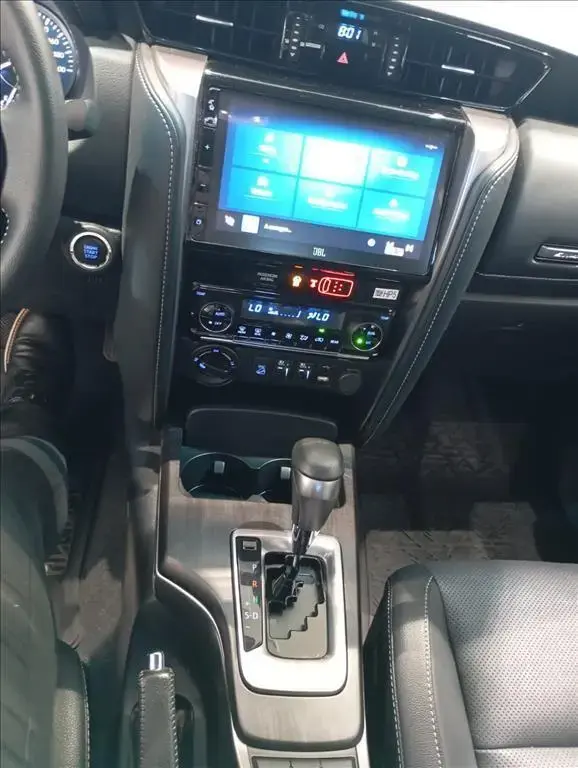 galeria HILUX SW4