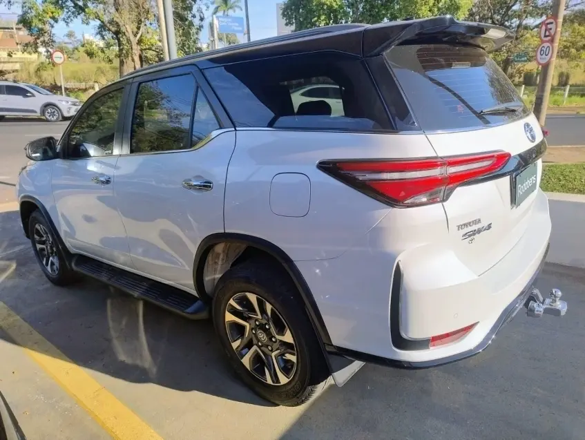 galeria HILUX SW4