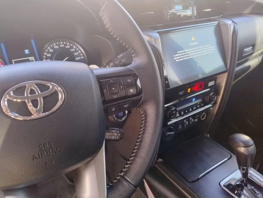 galeria HILUX SW4