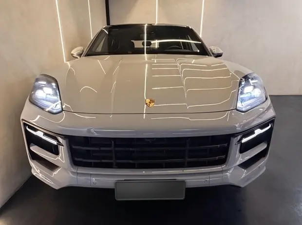 Porsche CAYENNE 3.0 V6 E-HYBRID COUPÉ AWD