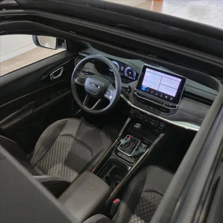 galeria COMMANDER