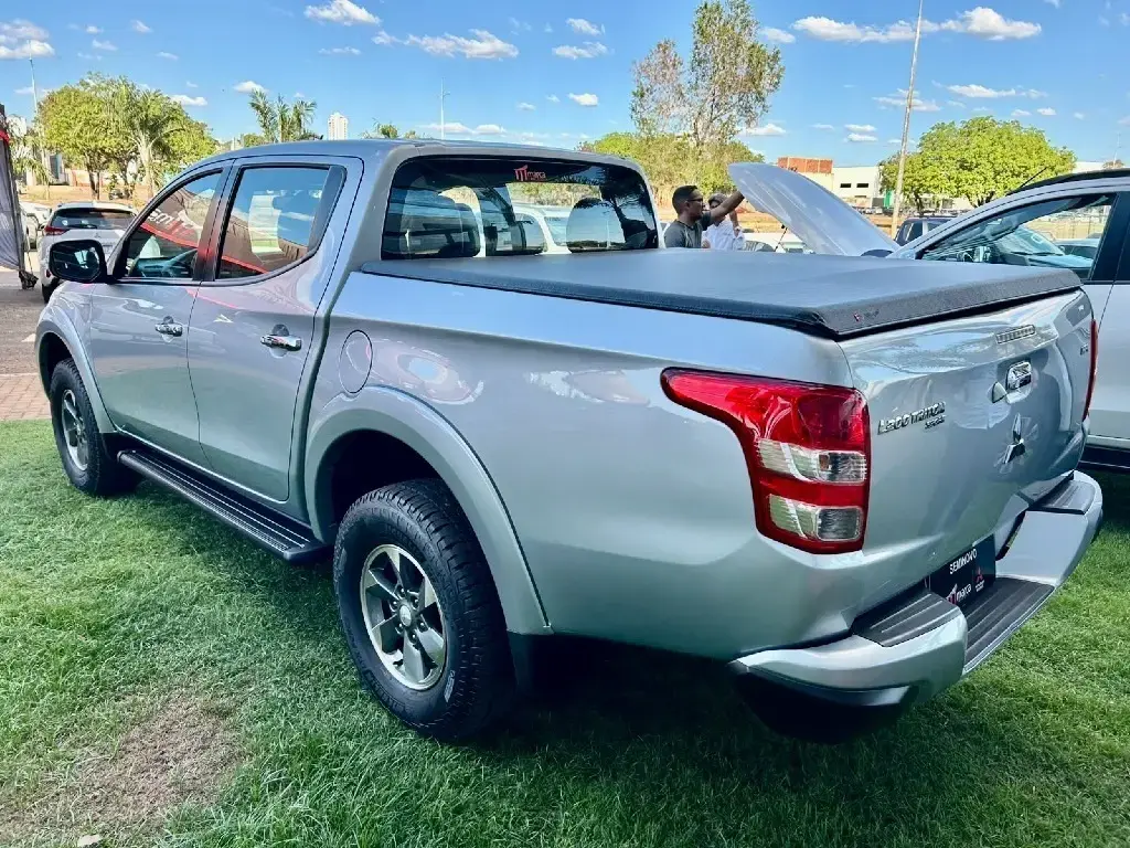 galeria L200 TRITON