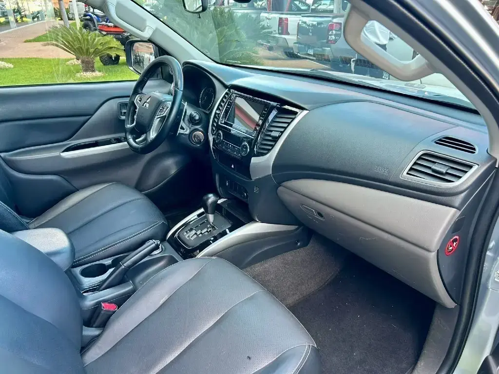 galeria L200 TRITON
