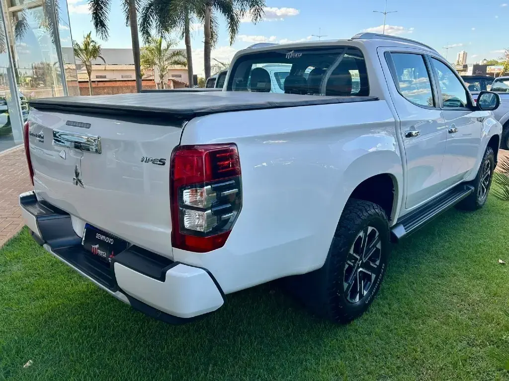 galeria L200 TRITON