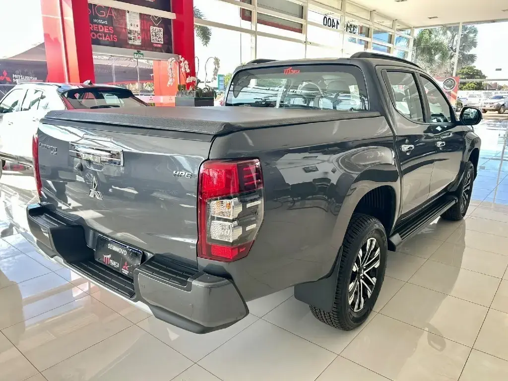 galeria L200 TRITON