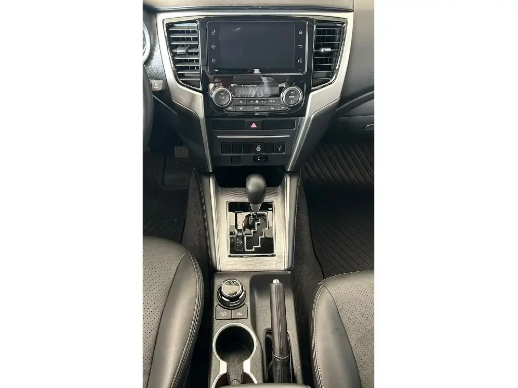 galeria L200 TRITON
