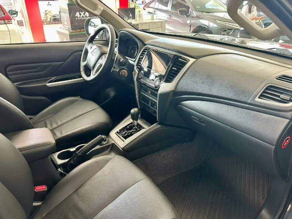 galeria L200 TRITON