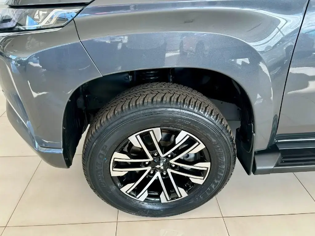 galeria L200 TRITON