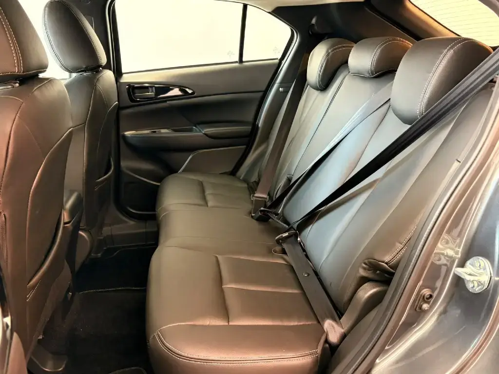 galeria ECLIPSE CROSS