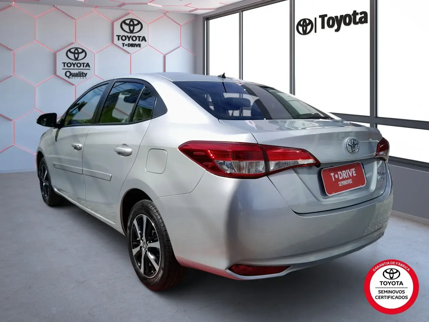 galeria Yaris Sedan