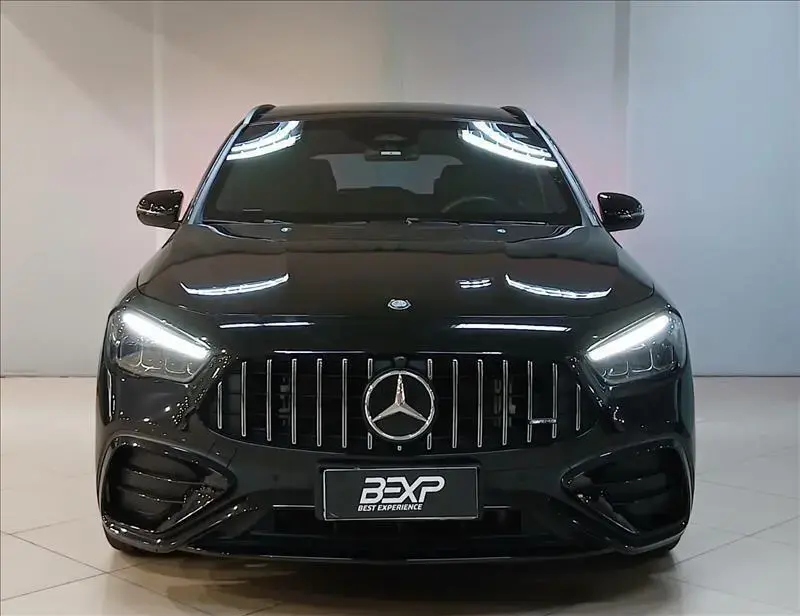 galeria GLA 35 AMG