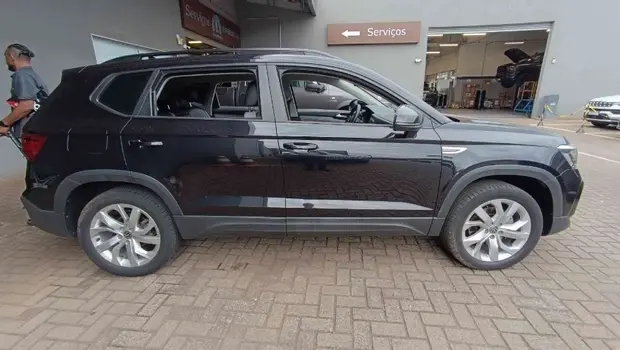 Volkswagen TAOS 1.4 250 TSI TOTAL FLEX COMFORTLINE AUTOMÁTICO
