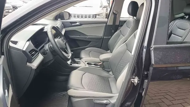 Volkswagen TAOS 1.4 250 TSI TOTAL FLEX COMFORTLINE AUTOMÁTICO