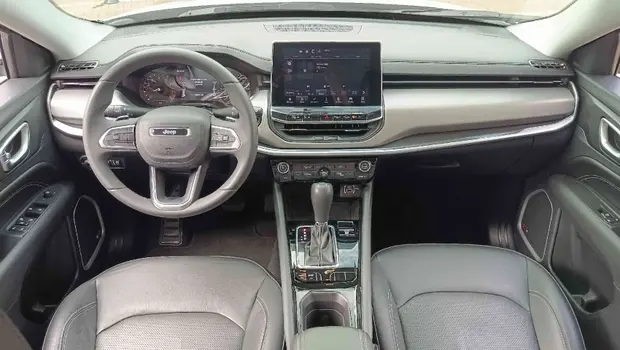 Jeep COMPASS 1.3 T270 TURBO FLEX LONGITUDE AT6