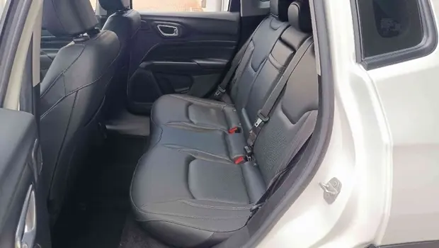 Jeep COMPASS 1.3 T270 TURBO FLEX LONGITUDE AT6