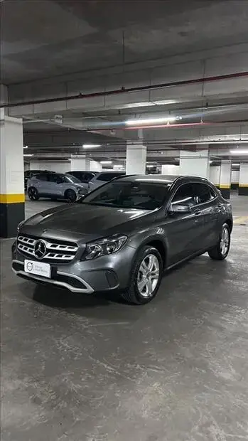 Mercedes Benz GLA 200 1.6 CGI FLEX STYLE 7G-DCT