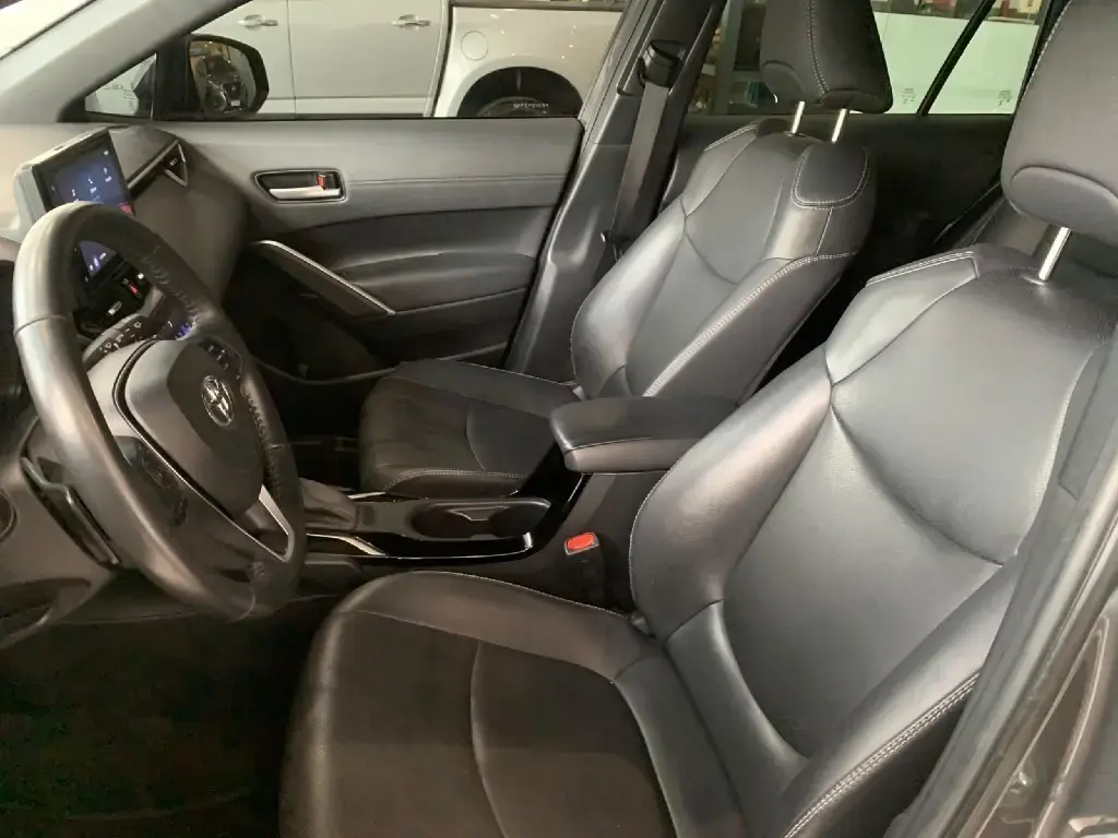 galeria Corolla Cross