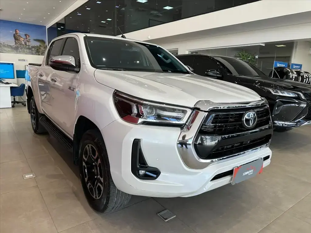 galeria HILUX