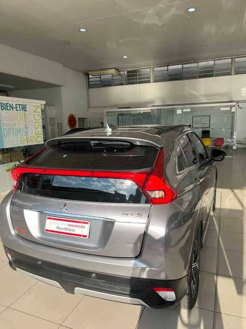 galeria ECLIPSE CROSS AUTOMÁTICO
