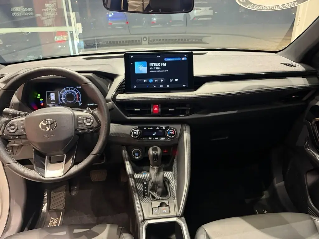 galeria YARIS CROSS