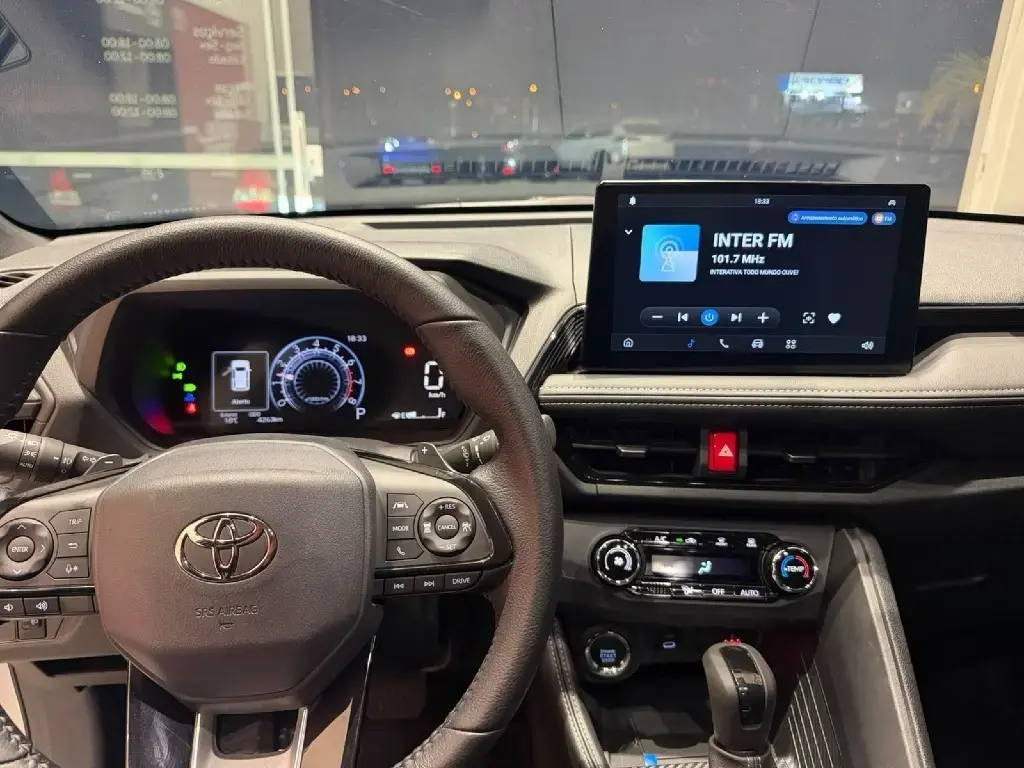 galeria YARIS CROSS
