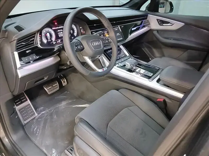 galeria Q7