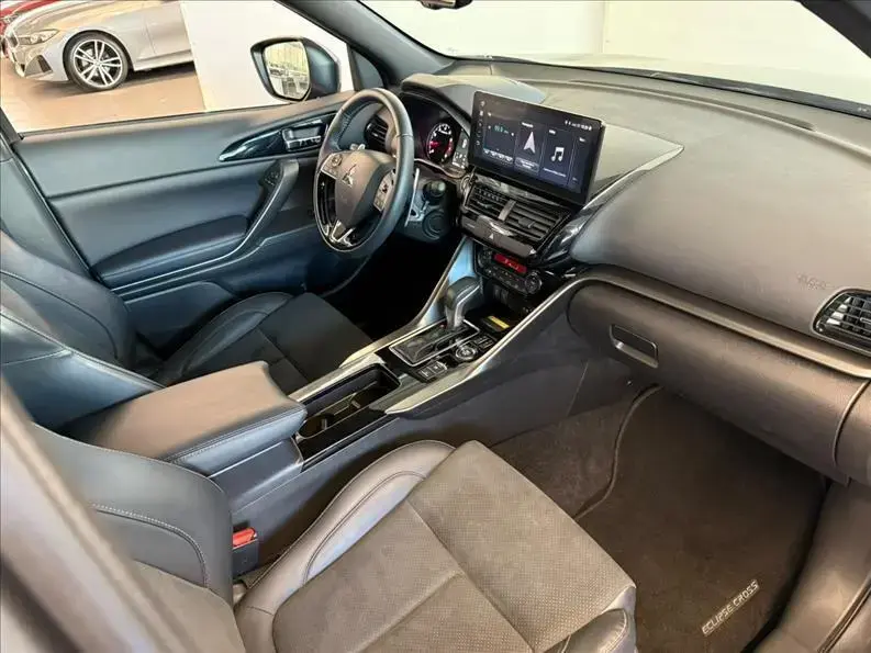 galeria ECLIPSE CROSS