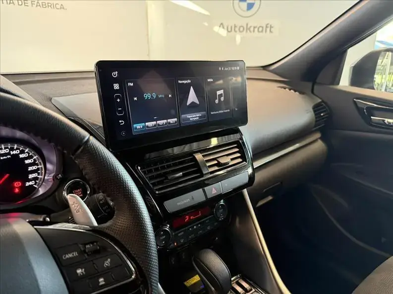 galeria ECLIPSE CROSS