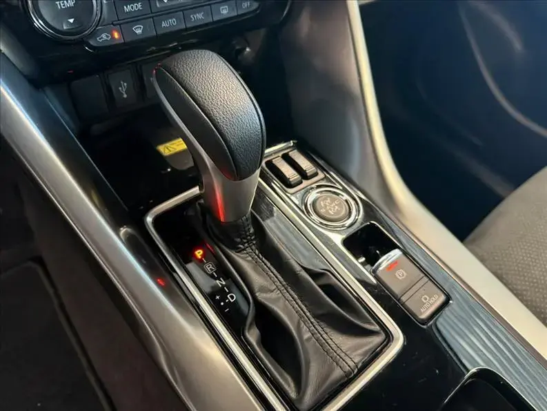 galeria ECLIPSE CROSS