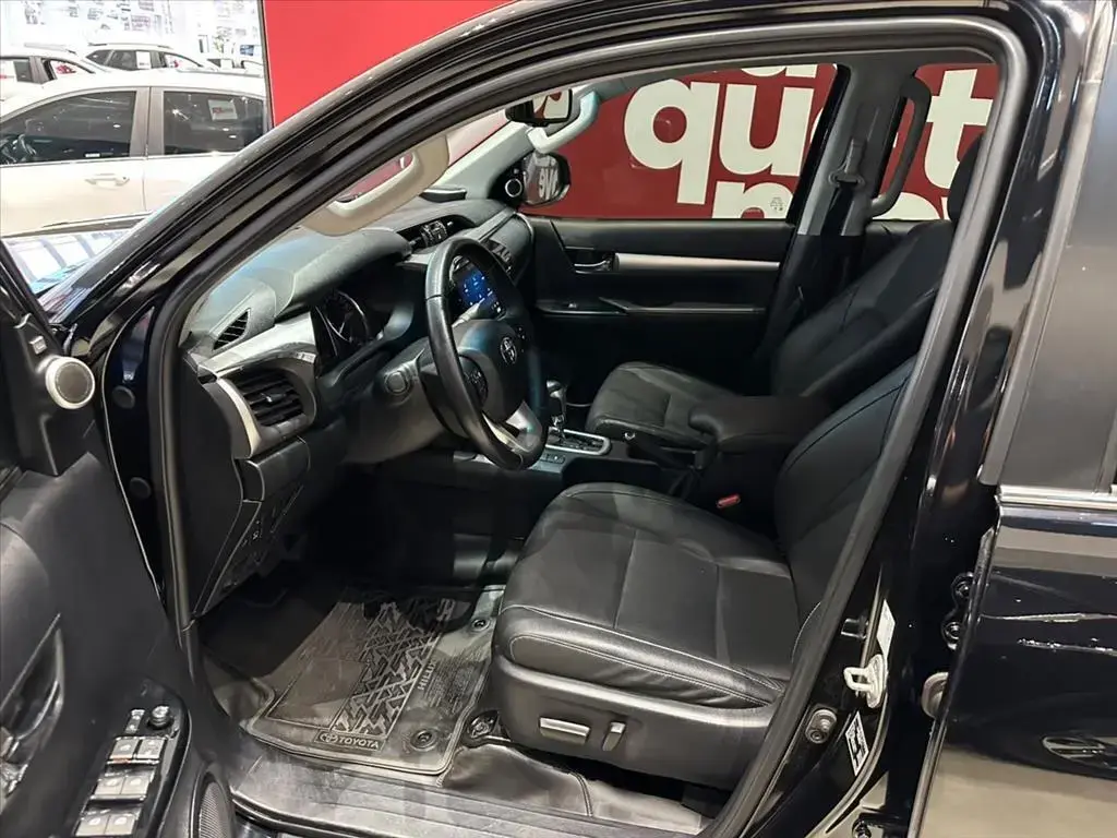galeria HILUX