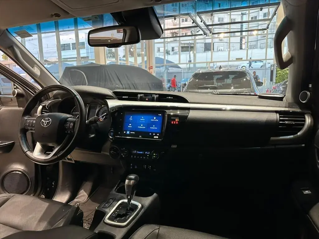 galeria HILUX