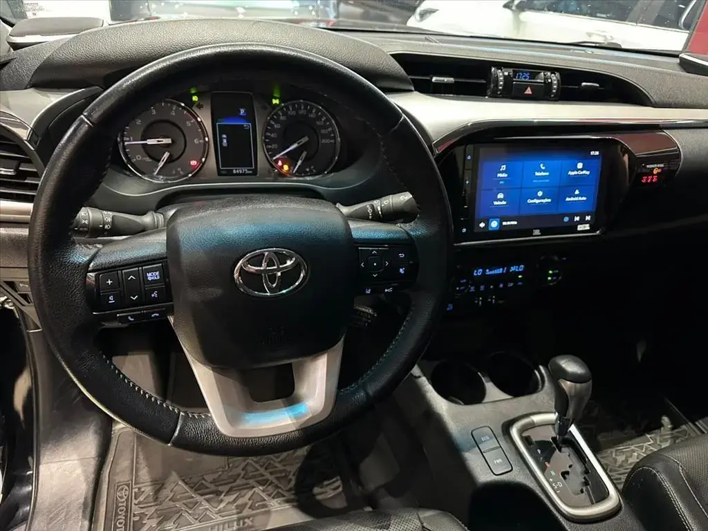 galeria HILUX