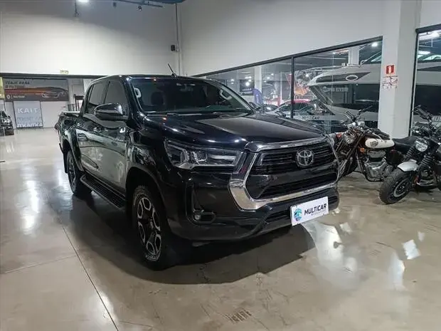 Toyota HILUX 2.8 D-4D TURBO DIESEL CD SRX 4X4 AUTOMÁTICO