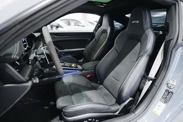 Porsche 911 4 GTS Coupe 3.0 24V (992)