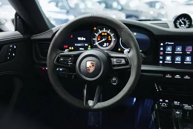 Porsche 911 4 GTS Coupe 3.0 24V (992)