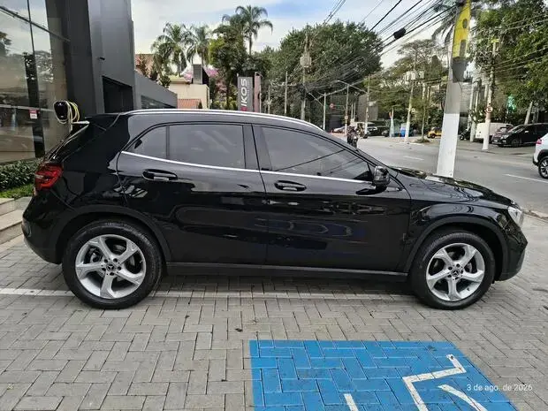 Mercedes Benz GLA 200 GLA 200 1.6 Enduro