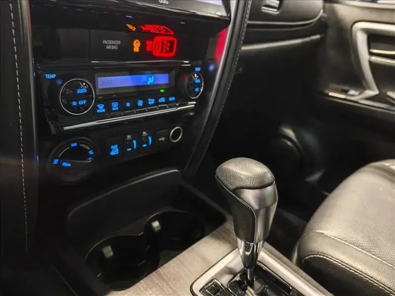 galeria HILUX SW4