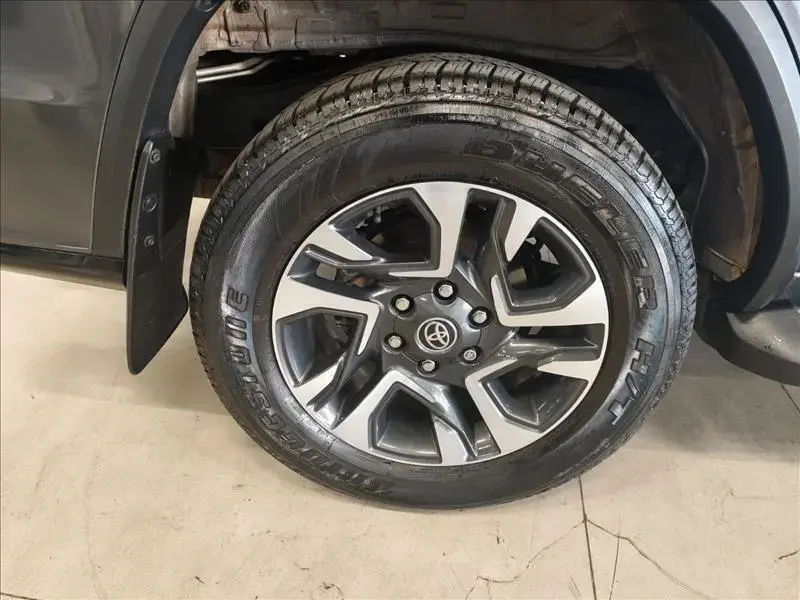 galeria HILUX SW4