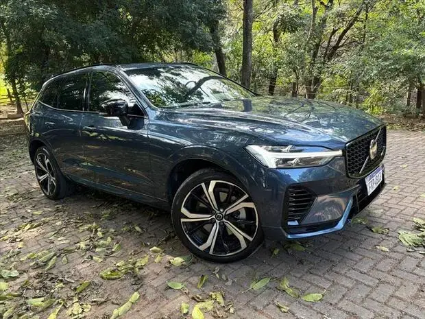 Volvo XC60 2.0 T8 RECHARGE ULTIMATE DARK AWD GEARTRONIC
