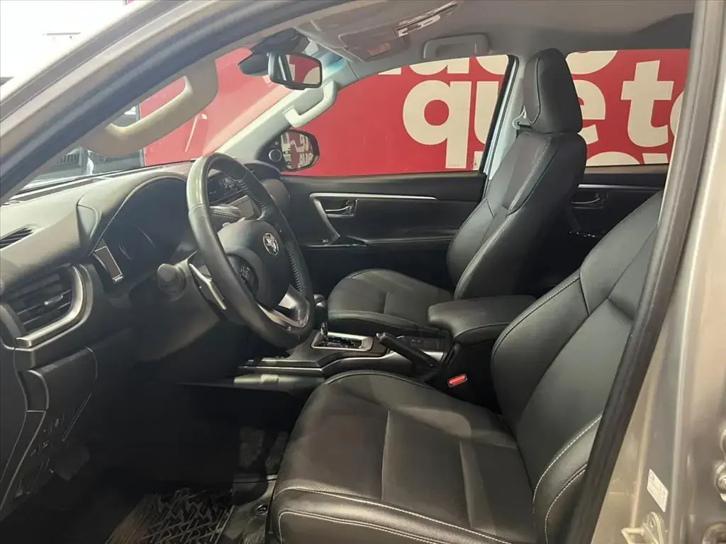 galeria HILUX SW4