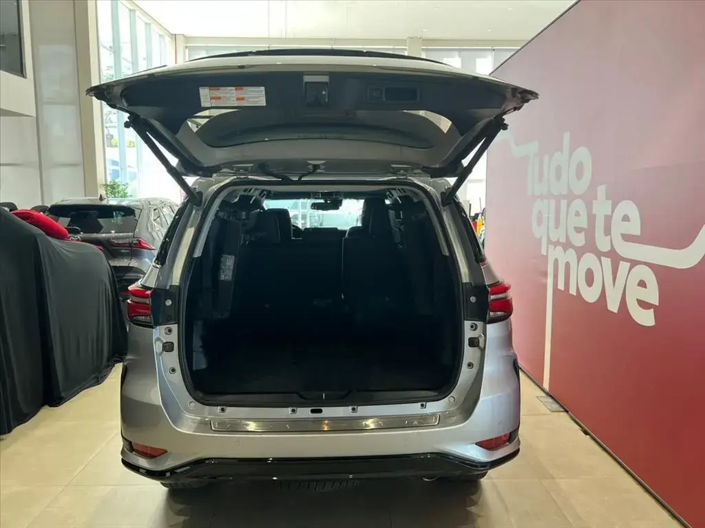 galeria HILUX SW4